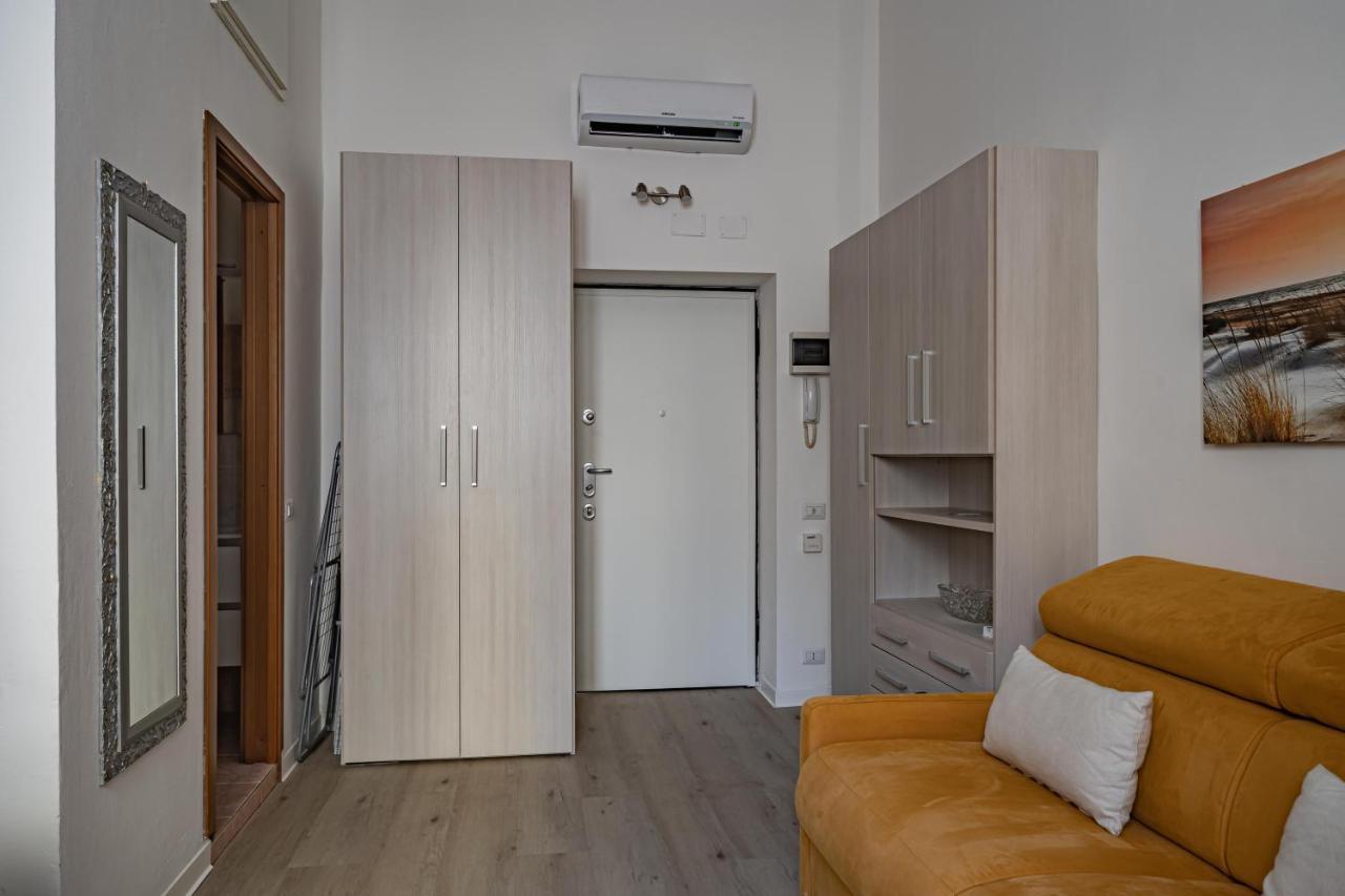 Milano, La Casetta Di Beatrice - By Host4U Luaran gambar